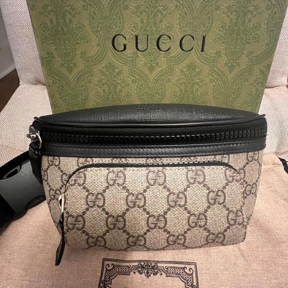 Gucci Other - Gucci Supreme Belt Bag